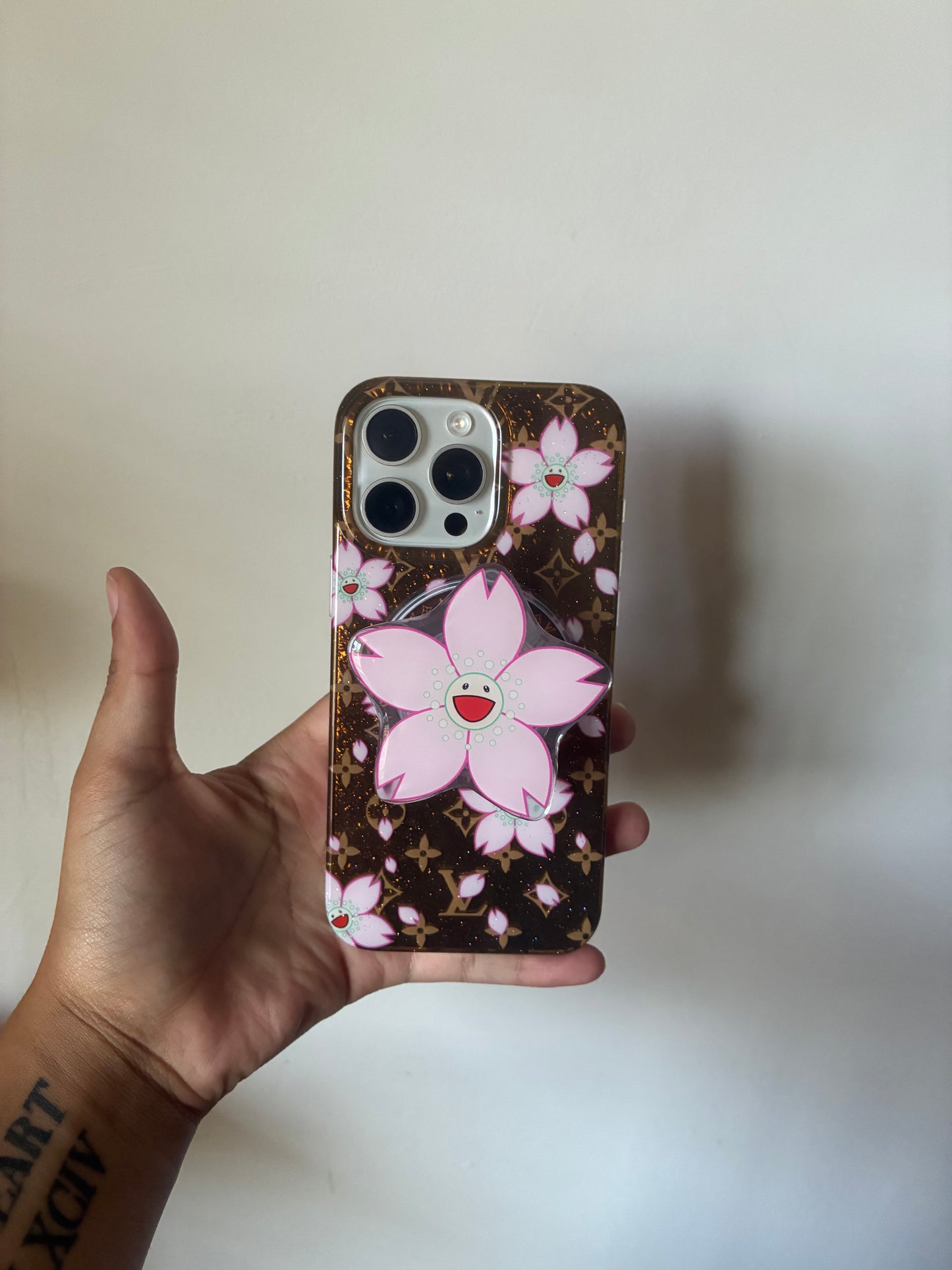 lv flower case